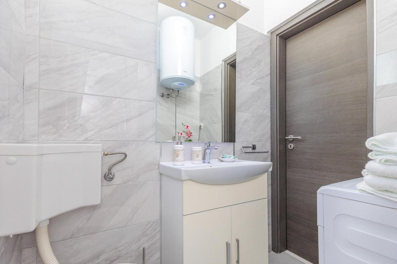 Apartment Ema ザダル エクステリア 写真