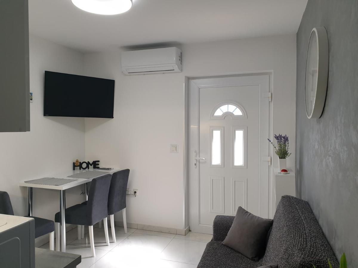Apartment Ema ザダル エクステリア 写真